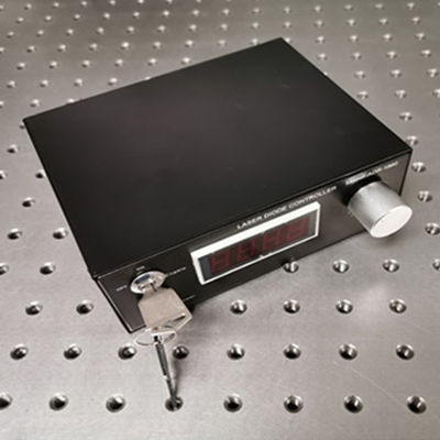 Fasergekoppelte UV-IR-Laserdiodenmodule mit Multimode- und Singlemode-Faserausgang