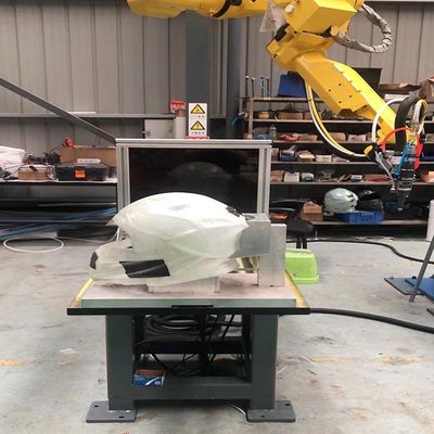 Raycus Laser Source 6 Axis 3D Robot Laser Cutter Verwendung für Glasfaser-Helm, Kohlenstofffaser-Helm, Kevlar usw.